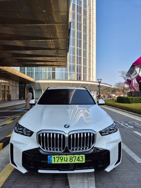 BMW X5 xDrive 40i M Sport — пробег 17 500 км — фото 2 из 5