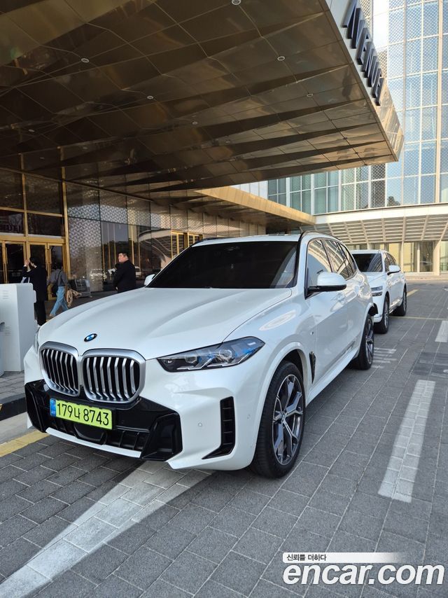 BMW X5 xDrive 40i M Sport — пробег 17 500 км — фото 3 из 5