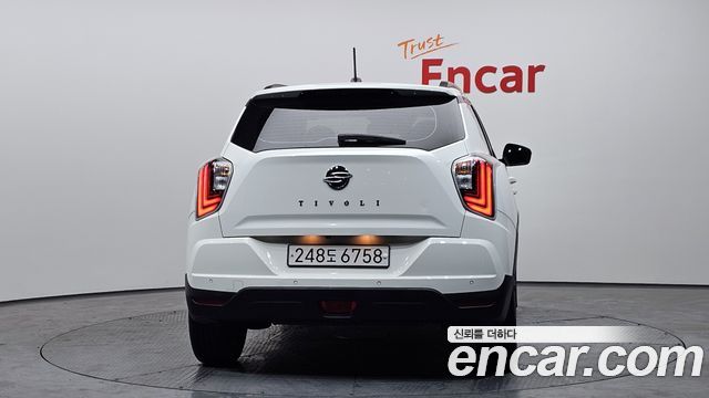 Ssangyong TIBOLI из Кореи Encar