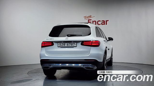 Mercedes-Benz GLC-Class GLC220 d 4MATIC Premium — пробег 79 121 км — фото 4 из 5