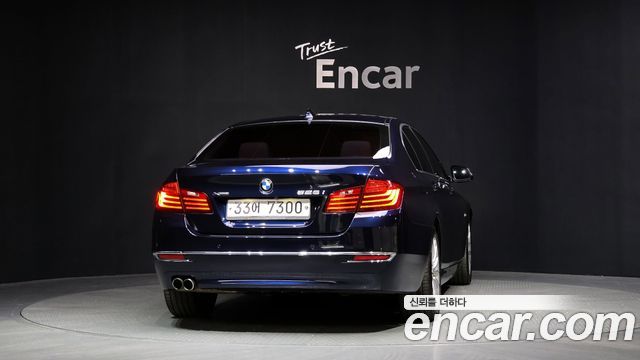 BMW 5-Series 528i xDrive Luxury — пробег 226 249 км — фото 4 из 5