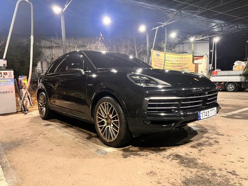 Porsche Cayenne 3.0 E-HYBRID COUPE PLATINUM EDITION — пробег 74 000 км — фото 3 из 5