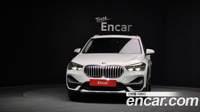 BMW X1 xDrive 20i xLine — пробег 82 151 км — фото 3 из 5