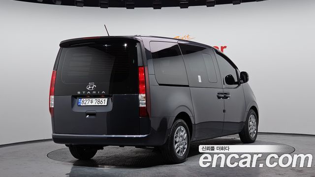 Hyundai Staria Cargo 5-Seater Modern — пробег 84 140 км — фото 2 из 5