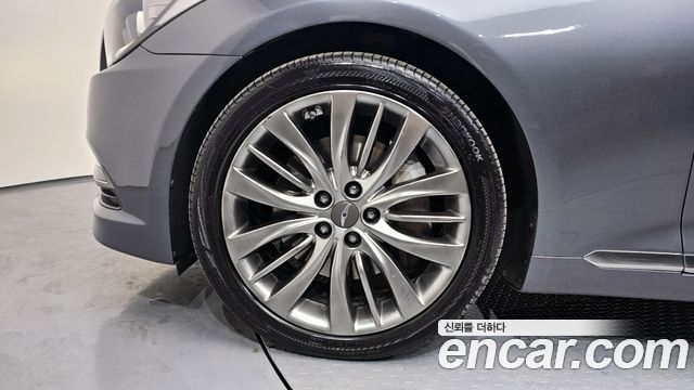 Hyundai Genesis из Кореи Encar