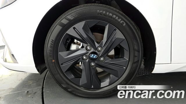 Hyundai AVANTE из Кореи Encar