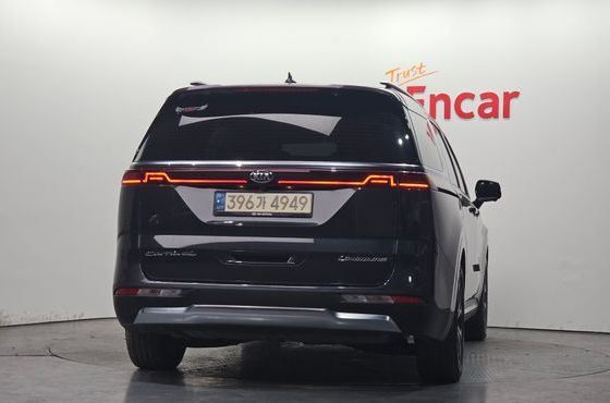 Kia Carnival 7-Seater Signature — пробег 48 798 км — фото 4 из 5