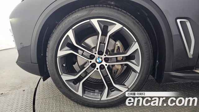 BMW X5 xDrive 30d xLine — пробег 57 682 км — фото 5 из 5