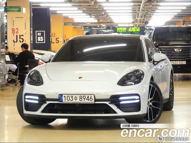 Porsche Panamera 2.9 AWD — пробег 42 000 км — фото 1 из 5