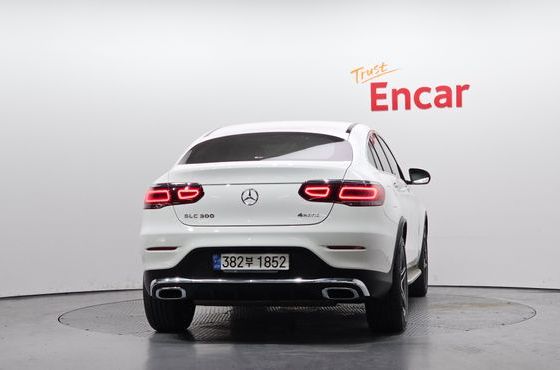 Mercedes-Benz GLC-Class GCL300 4MATIC Coupe — пробег 63 925 км — фото 4 из 5