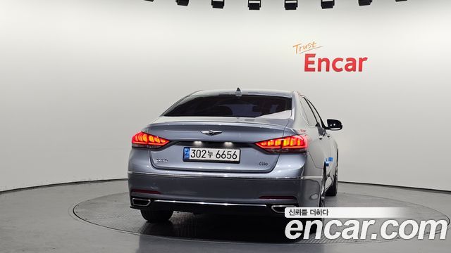 Hyundai Genesis из Кореи Encar