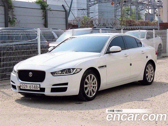 Jaguar XE 20d Perstige AWD — пробег 119 866 км — фото 1 из 5