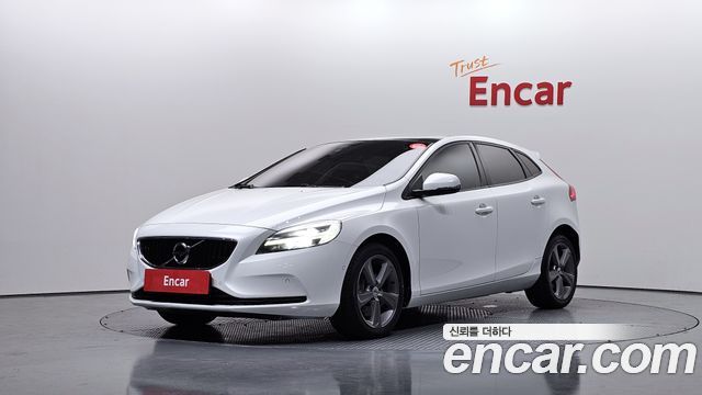 Volvo V40 из Кореи Encar