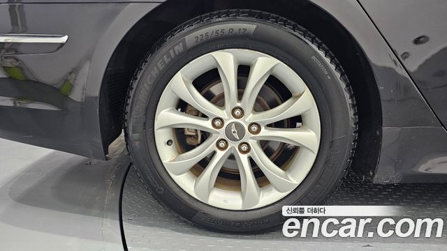 Hyundai Genesis из Кореи Encar