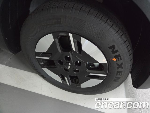 Kia Seltos HEV 1.6 2WD Trendy — пробег 1 050 км — фото 5 из 5