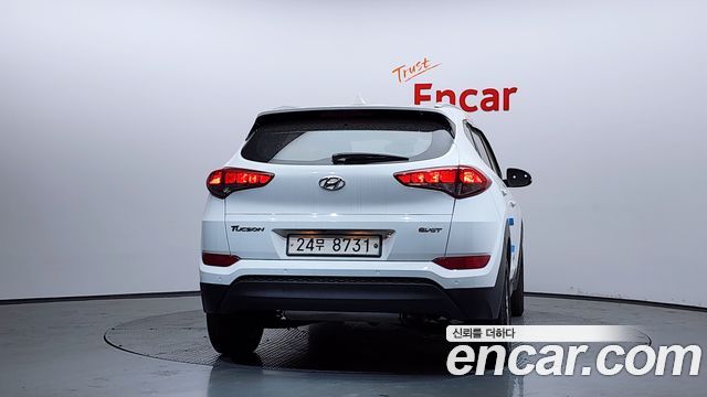 Hyundai Tucson Diesel 1.7 2WD Modern — пробег 86 610 км — фото 4 из 5