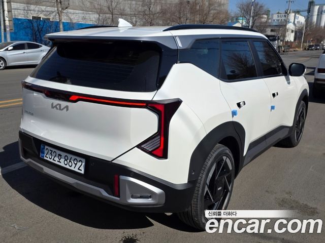 Kia Seltos Gasoline 1.6T 2WD Signature — пробег 1 300 км — фото 3 из 5