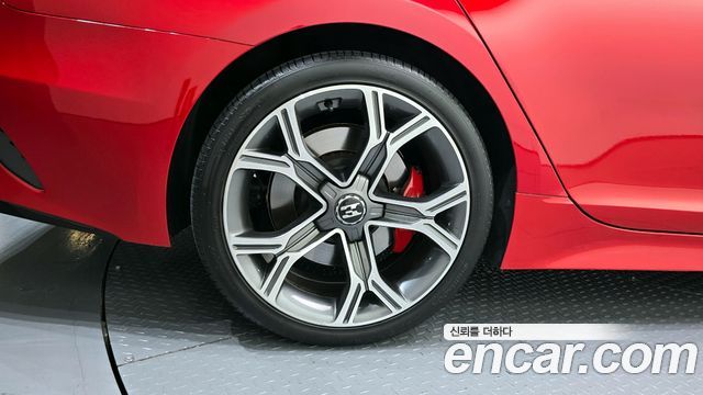 Kia Stinger из Кореи Encar