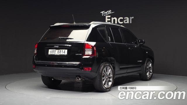 Jeep Compass 2.4 Limited 1st — пробег 98 960 км — фото 2 из 5