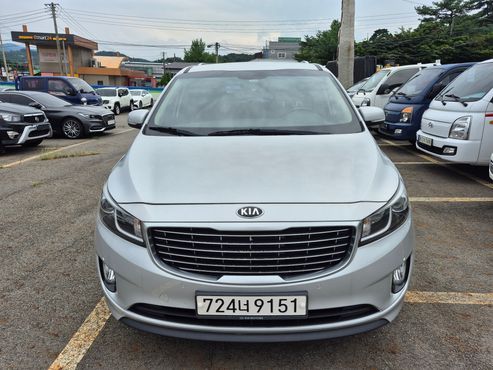 Kia Carnival 11-seater Luxury — пробег 141 600 км — фото 2 из 5