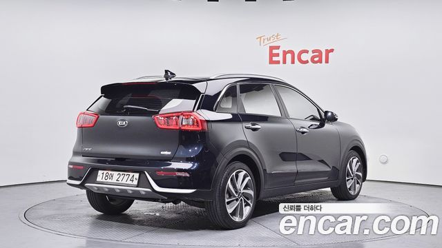 Kia Niro Noblesse — пробег 131 455 км — фото 2 из 5