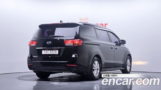 Kia Carnival из Кореи Encar