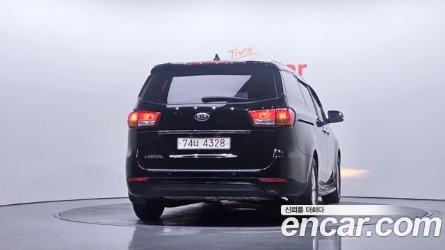 Kia Carnival из Кореи Encar