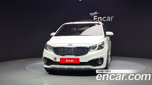 Kia Carnival 7-seater Limousine President — пробег 82 576 км — фото 3 из 5