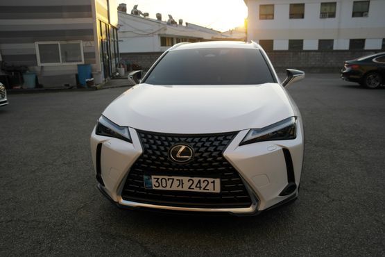 Lexus UX 2.0 2WD — пробег 26 930 км — фото 3 из 5