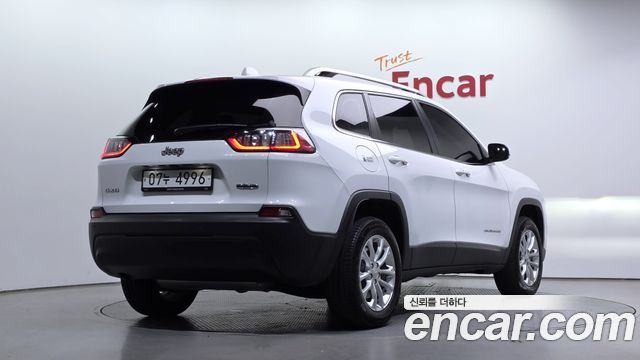 Jeep Cherokee 2.4 Longitude High AWD — пробег 16 766 км — фото 2 из 5