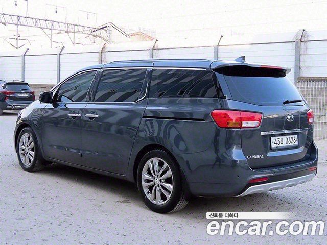 Kia Carnival из Кореи Encar