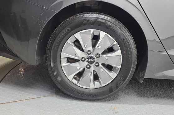 Kia K5 Trendy — пробег 88 945 км — фото 5 из 5