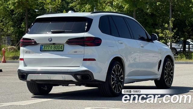BMW X5 xDrive 50e M Sport — пробег 12 600 км — фото 2 из 5
