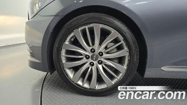 Hyundai Genesis из Кореи Encar