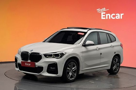 BMW X1 xDrive 20i M Sport — пробег 26 777 км — фото 1 из 5