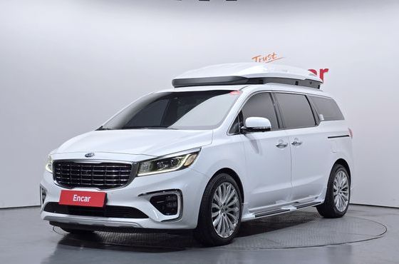 Kia Carnival 9-Seater Outdoor Prestige — пробег 109 783 км — фото 1 из 5