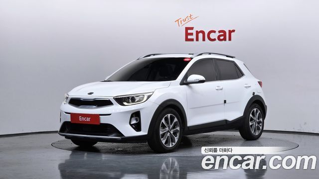 Kia Stonic из Кореи Encar