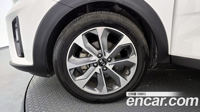 Kia Stonic из Кореи Encar