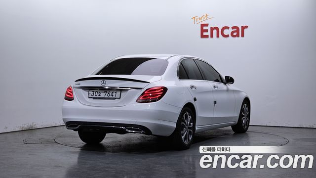 Mercedes-Benz C-Class из Кореи Encar