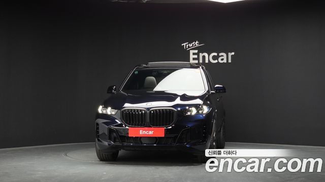 BMW X5 xDrive 40i M Sport — пробег 3 658 км — фото 3 из 5