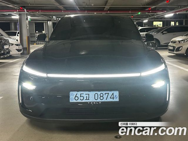 Tesla Model Y Premium RWD — пробег 789 км — фото 1 из 5
