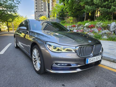 BMW 7-Series 740Ld xDrive — пробег 250 745 км — фото 1 из 5