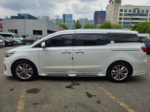 Kia Carnival 9-seater Noblesse — пробег 227 513 км — фото 1 из 5