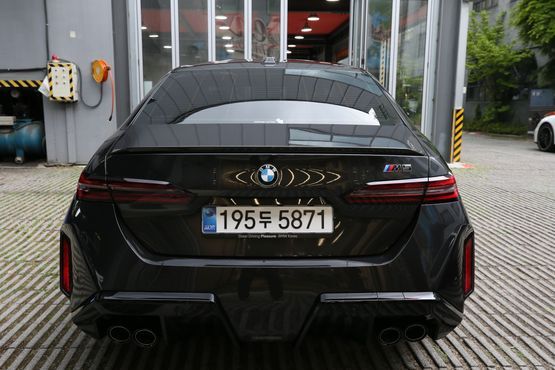 BMW M5 M5 Sedan — пробег 1 348 км — фото 3 из 5