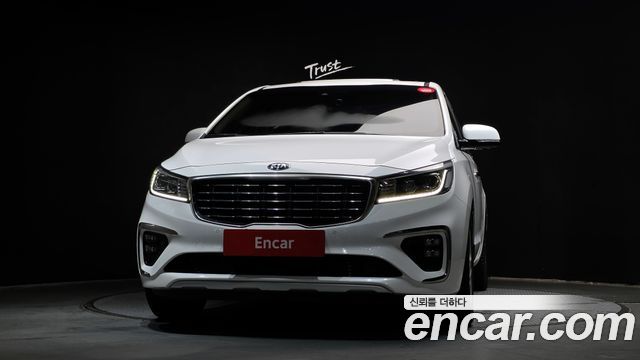 Kia Carnival из Кореи Encar