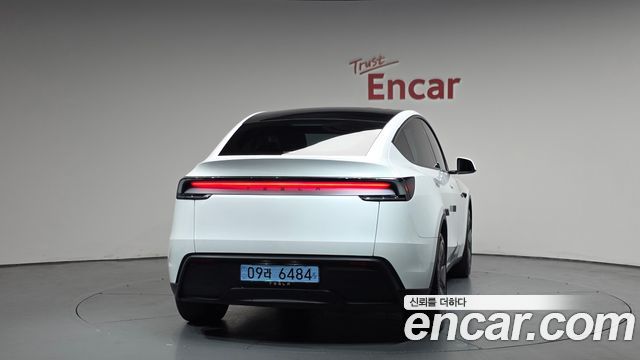 Tesla Model Y RWD — пробег 25 677 км — фото 4 из 5
