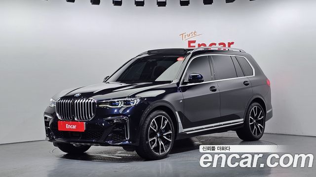 BMW X7 xDrive 40d Design Pure Excellence 6-Seater — пробег 139 684 км — фото 1 из 5