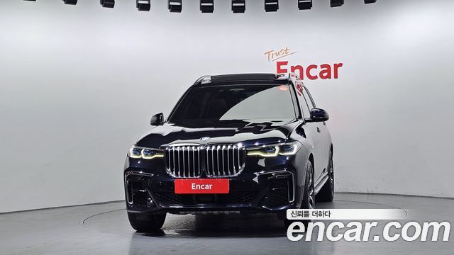 BMW X7 xDrive 40d Design Pure Excellence 6-Seater — пробег 139 684 км — фото 3 из 5