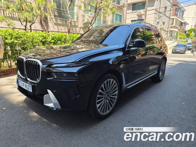 BMW X7 xDrive 40i Design Pure Excellence 6-Seater — пробег 1 908 км — фото 1 из 5