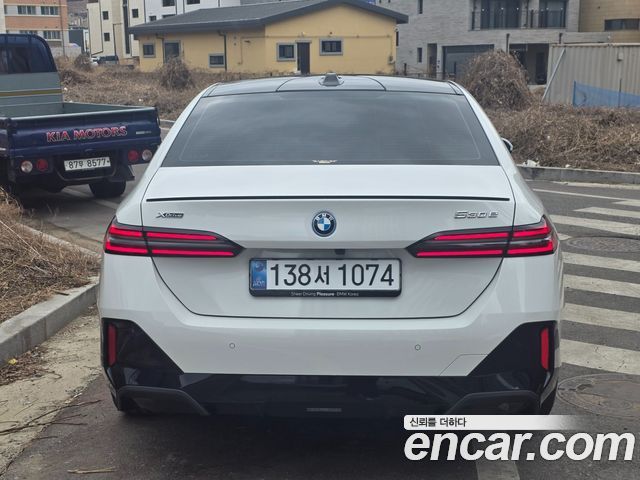 BMW 5-Series 530e xDrive M Sport Pro — пробег 30 000 км — фото 5 из 5